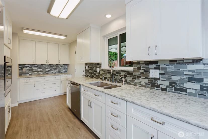 Property photo for 3804 Harbel Drive Ne, Bremerton photo 10