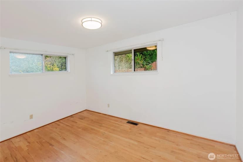 Property photo for 3804 Harbel Drive Ne, Bremerton photo 19