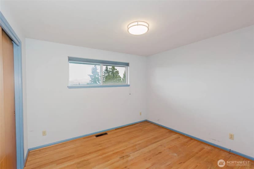 Property photo for 3804 Harbel Drive Ne, Bremerton photo 18