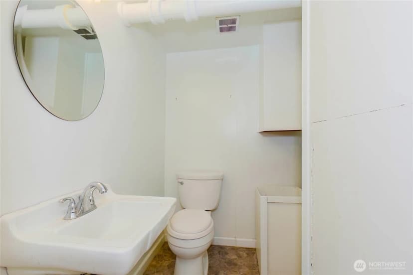 Property photo for 3804 Harbel Drive Ne, Bremerton photo 26