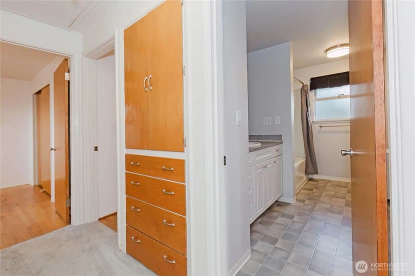 Property photo for 3804 Harbel Drive Ne, Bremerton photo 15