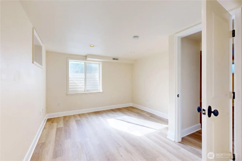 Property photo for 405 Se 8th Street, College Place photo 30