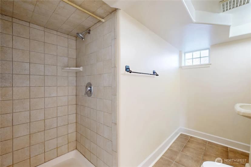 Property photo for 405 Se 8th Street, College Place photo 26