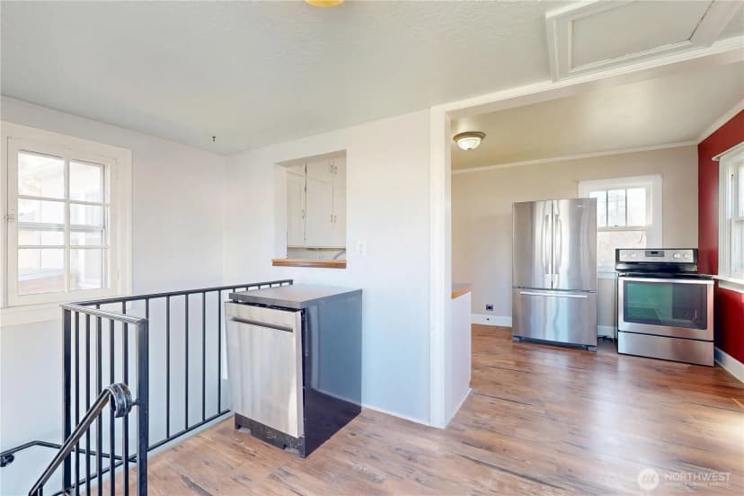 Property photo for 405 Se 8th Street, College Place photo 12