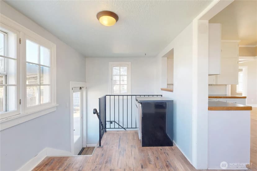 Property photo for 405 Se 8th Street, College Place photo 11