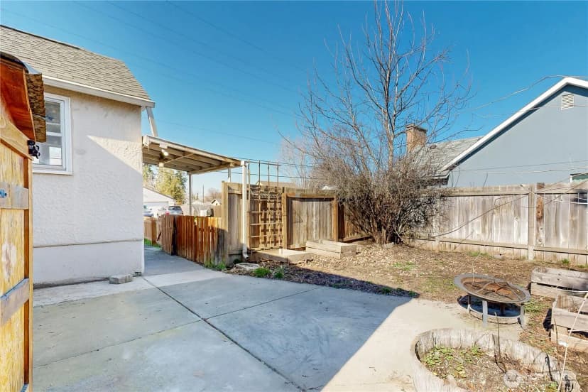 Property photo for 405 Se 8th Street, College Place photo 32