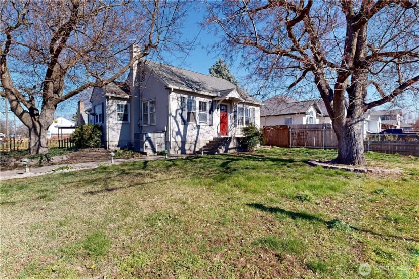 Property photo for 405 Se 8th Street, College Place photo 35