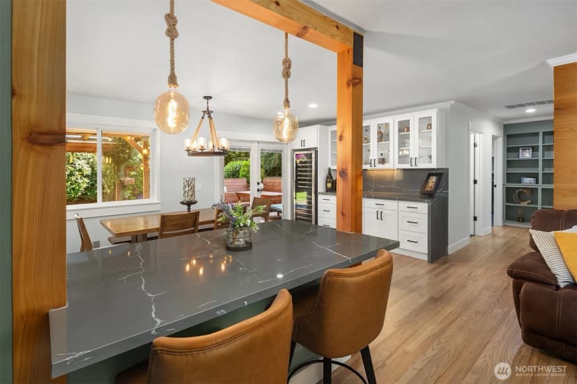 Property photo for 7245 Ne 170th Street, Kenmore photo 8