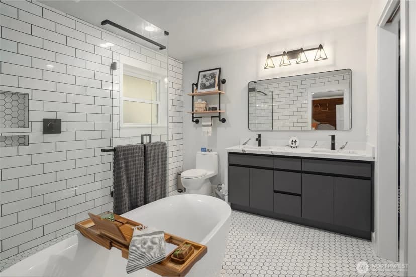 Property photo for 7245 Ne 170th Street, Kenmore photo 21