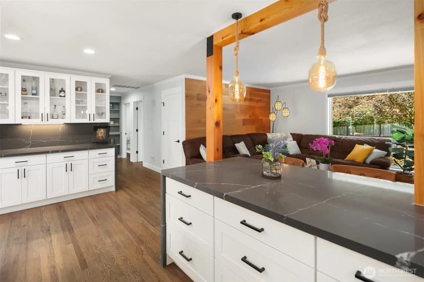 Property photo for 7245 Ne 170th Street, Kenmore photo 11