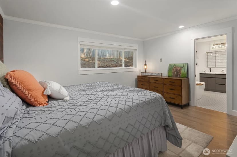Property photo for 7245 Ne 170th Street, Kenmore photo 19