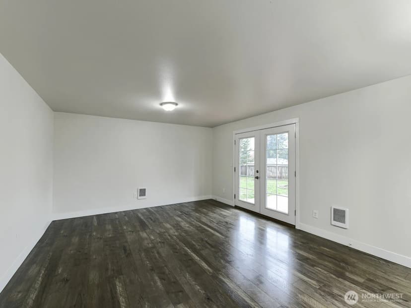 Property photo for 108 Washington Court Se, Yelm photo 11