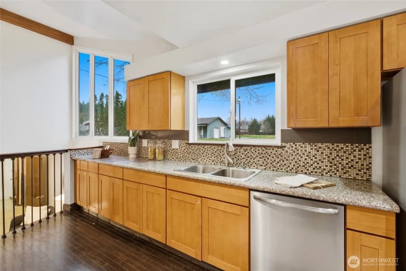 Property photo for 11906 Golden Given Road E, Tacoma photo 16