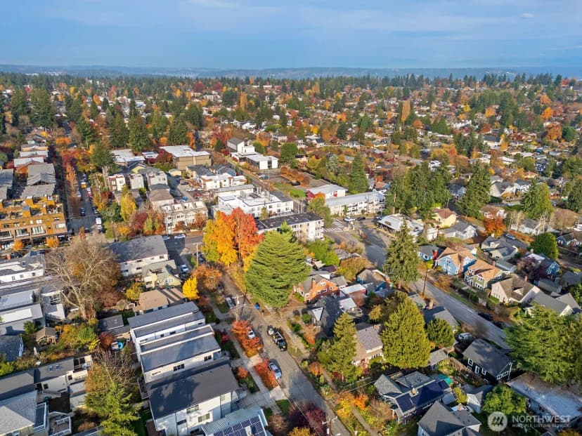 Property photo for 3408 Ne 65th Street #b, Seattle photo 28