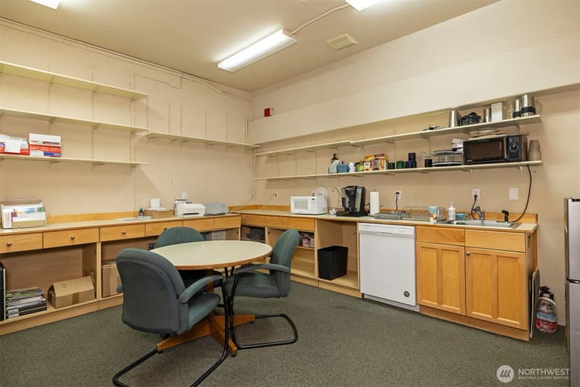 Property photo for 3408 Ne 65th Street #b, Seattle photo 19