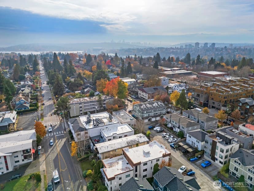 Property photo for 3408 Ne 65th Street #b, Seattle photo 32