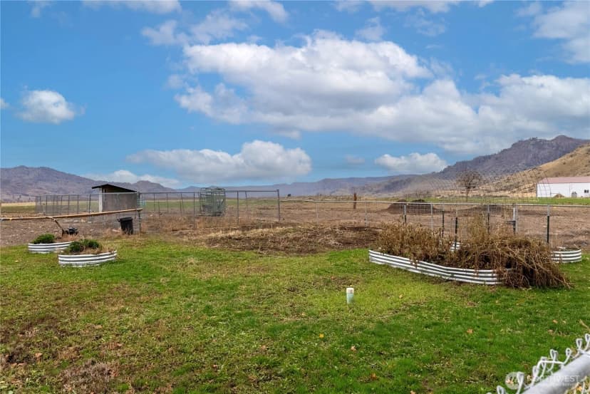 Property photo for 44 Nickles Road, Okanogan photo 38