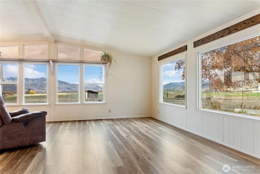 Property photo for 44 Nickles Road, Okanogan photo 14