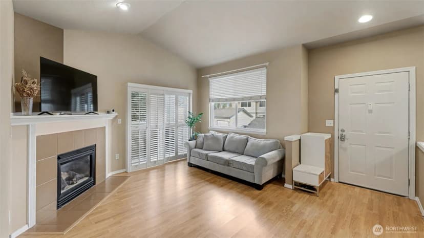 Property photo for 1500 S 18th Street #s202, Renton photo 2