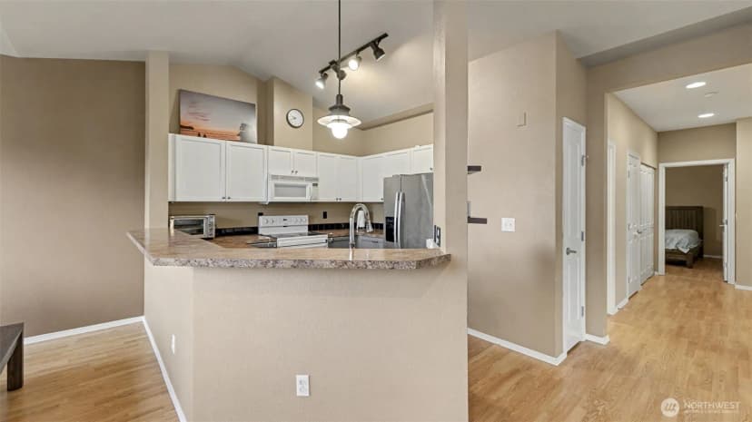 Property photo for 1500 S 18th Street #s202, Renton photo 8