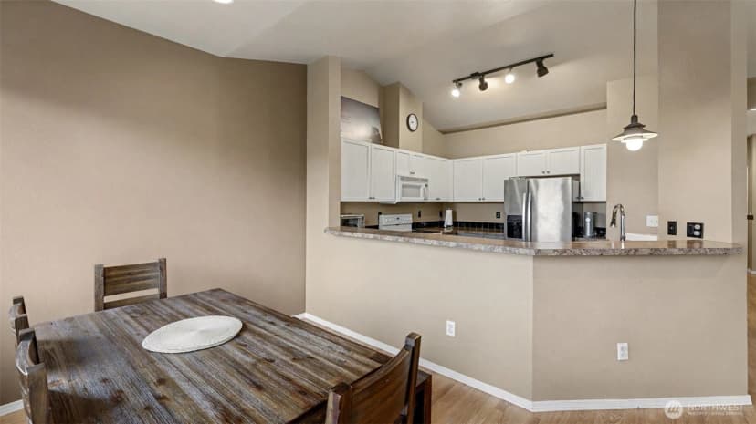 Property photo for 1500 S 18th Street #s202, Renton photo 6