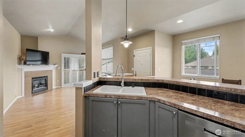 Property photo for 1500 S 18th Street #s202, Renton photo 10