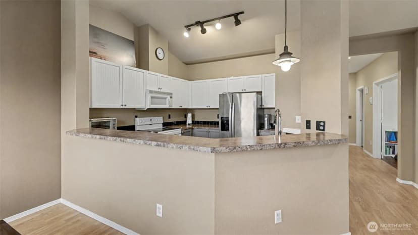 Property photo for 1500 S 18th Street #s202, Renton photo 7