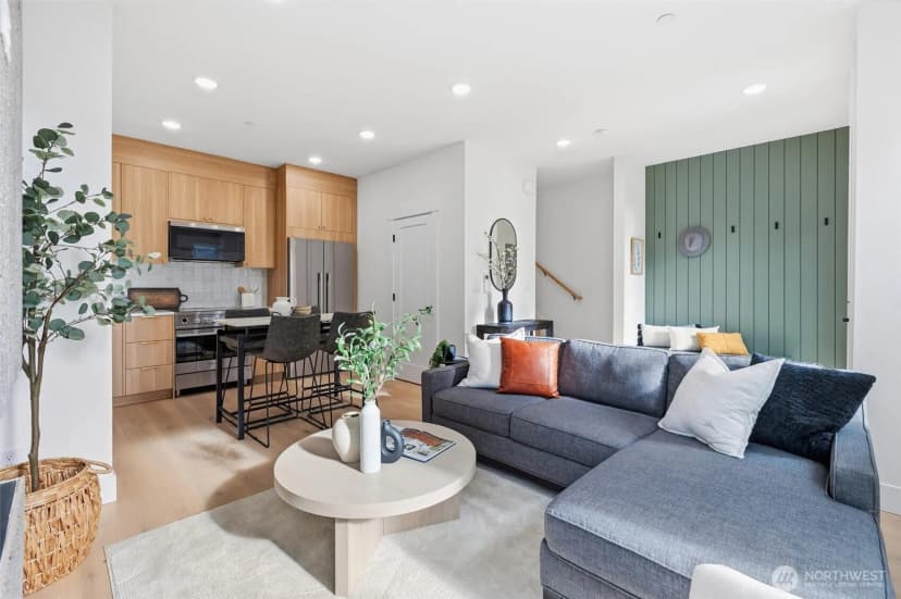 Property photo for 2018 Fairview Avenue E #b, Seattle photo 9