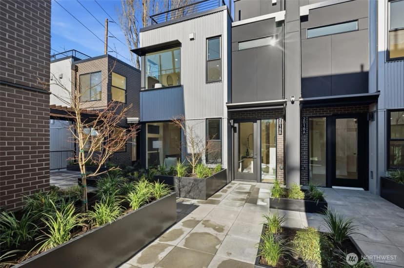Property photo for 2018 Fairview Avenue E #b, Seattle photo 25
