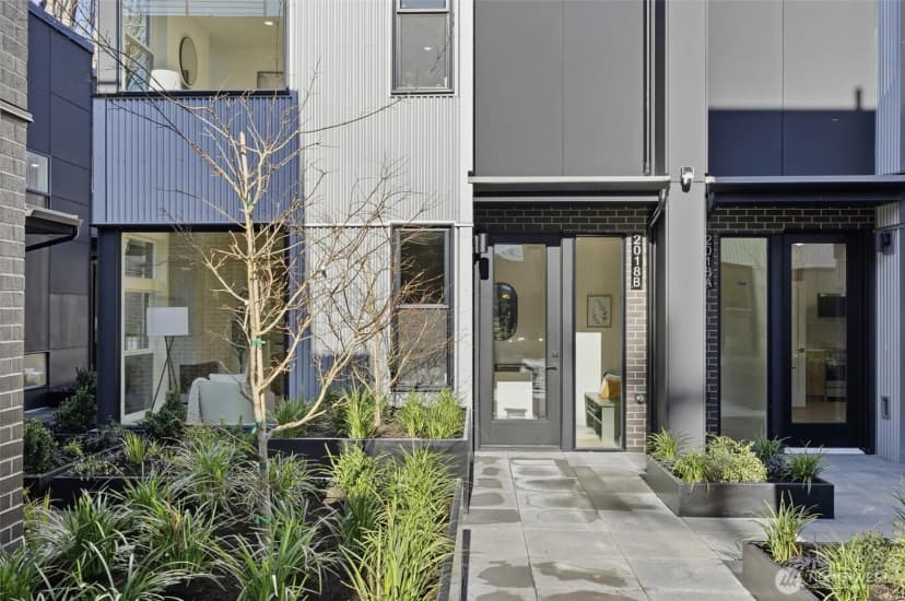Property photo for 2018 Fairview Avenue E #b, Seattle photo 26