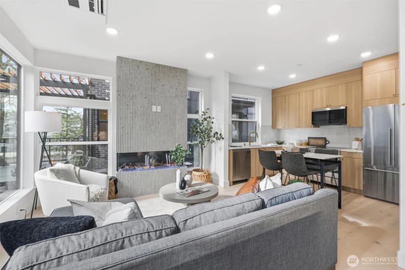 Property photo for 2018 Fairview Avenue E #b, Seattle photo 6