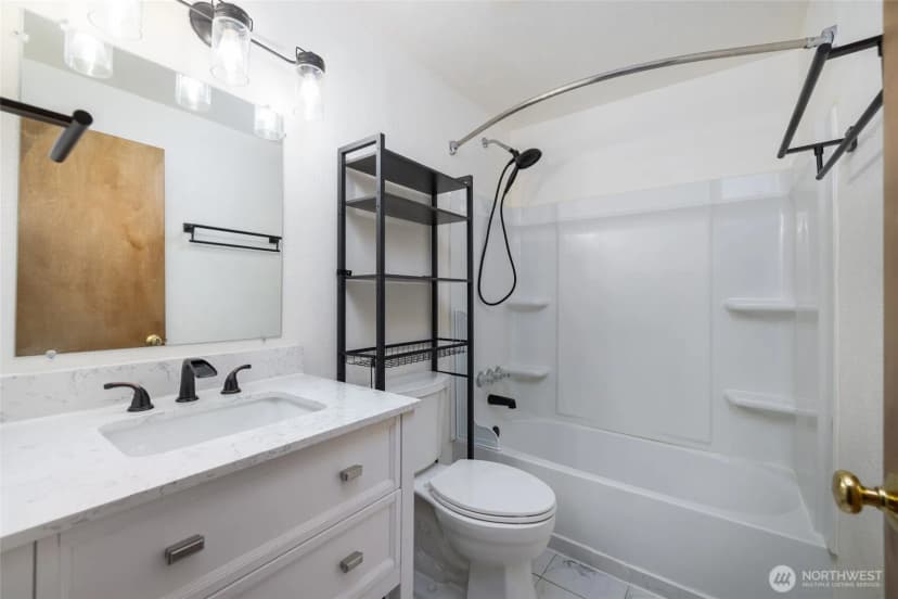 Property photo for 1612 14th Street, Anacortes photo 23