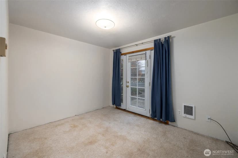 Property photo for 1612 14th Street, Anacortes photo 22