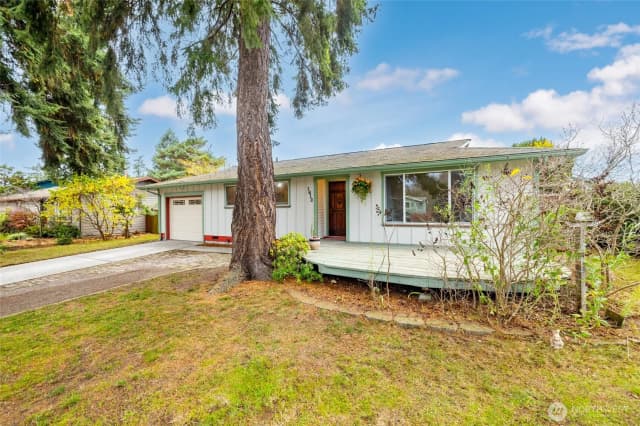 Property photo for 1612 14th Street, Anacortes