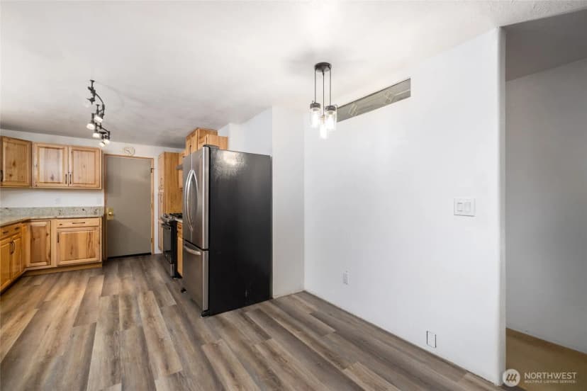 Property photo for 1612 14th Street, Anacortes photo 10