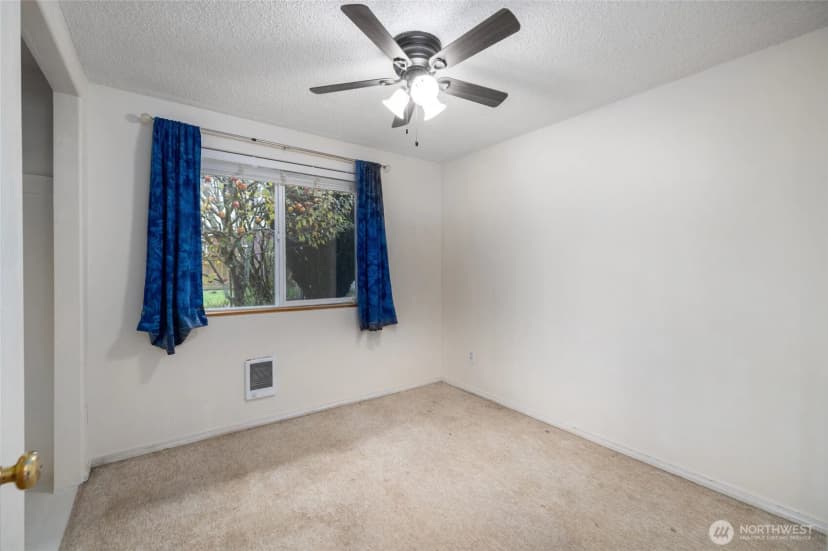 Property photo for 1612 14th Street, Anacortes photo 20