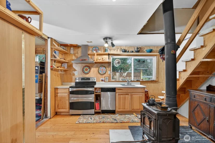 Property photo for 7554 Nooksack Rd, Everson photo 23