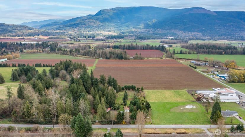 Property photo for 7554 Nooksack Rd, Everson photo 37