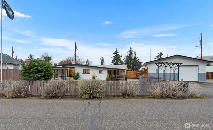 Property photo for 211 Riverfront Drive, Cashmere