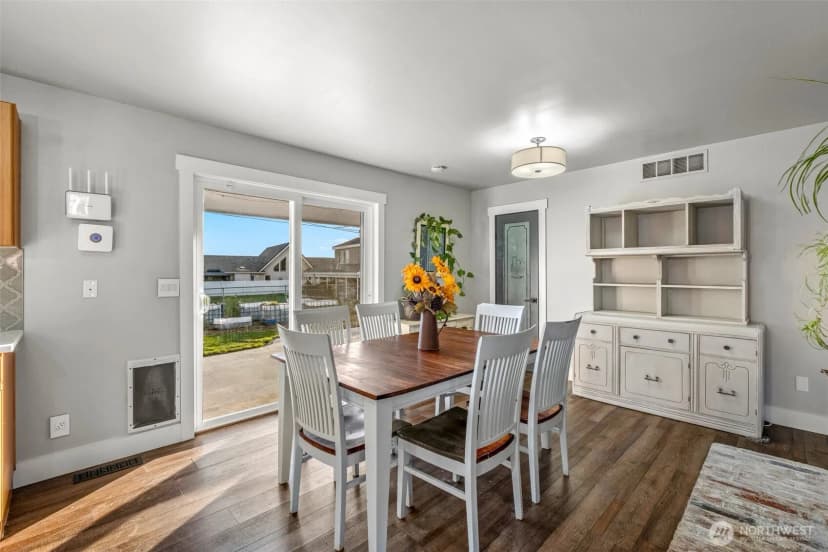 Property photo for 608 H Street Se, Quincy photo 14