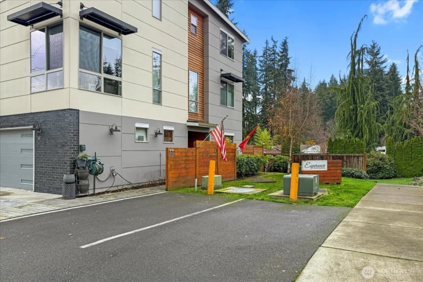 Property photo for 7628 222nd Street Sw #b4, Edmonds photo 40