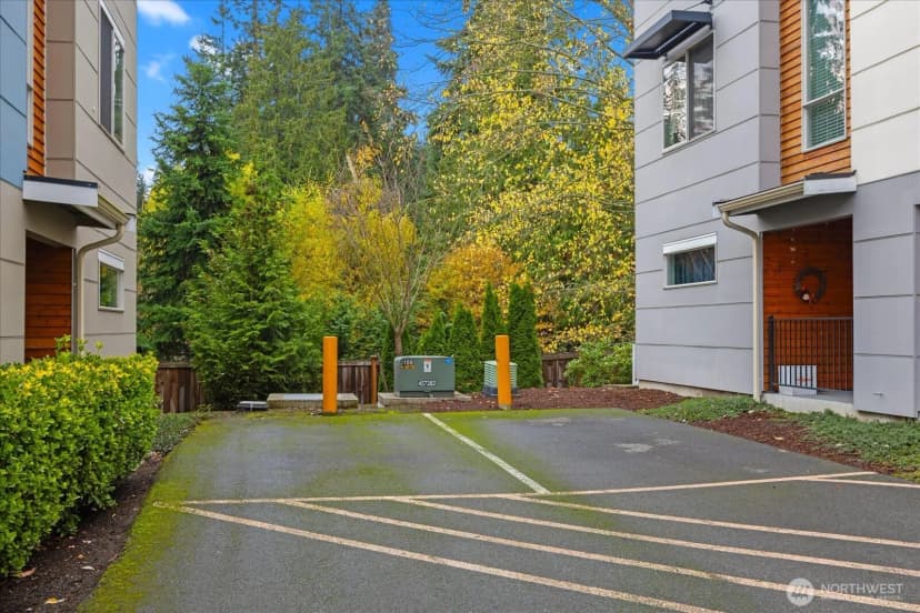 Property photo for 7628 222nd Street Sw #b4, Edmonds photo 39