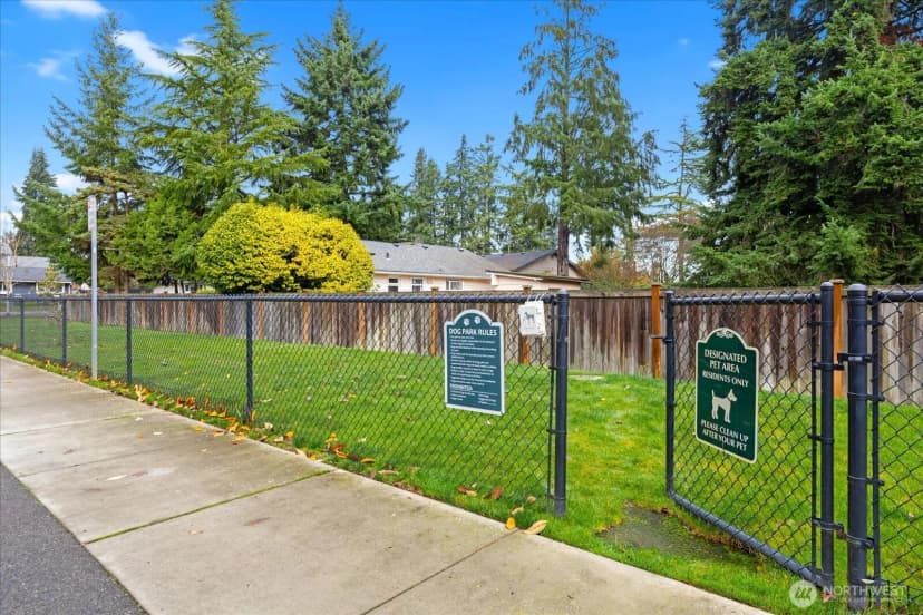 Property photo for 7628 222nd Street Sw #b4, Edmonds photo 37