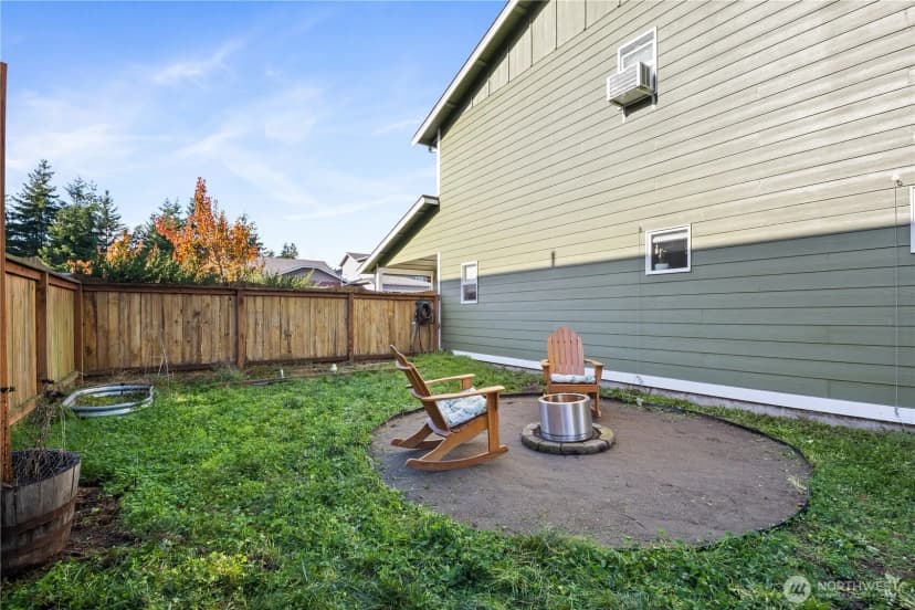Property photo for 7677 Kildare Loop Nw, Silverdale photo 24