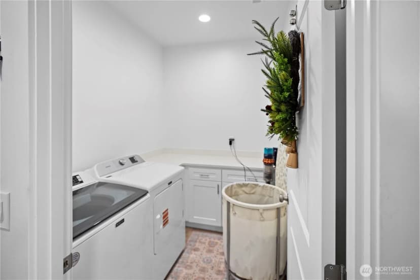 Property photo for 627 Ne 3rd Avenue, Soap Lake photo 22