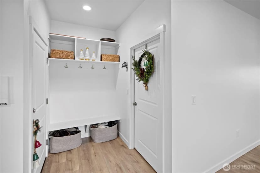 Property photo for 627 Ne 3rd Avenue, Soap Lake photo 5