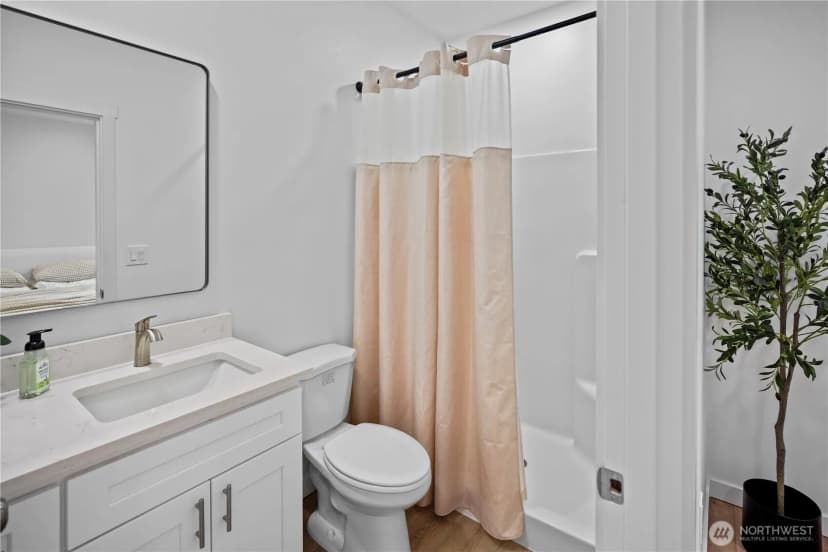 Property photo for 627 Ne 3rd Avenue, Soap Lake photo 17