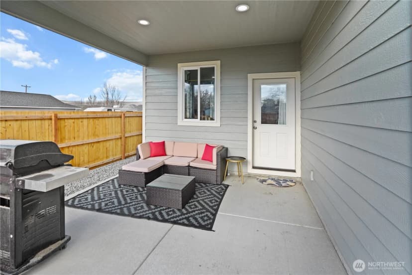 Property photo for 627 Ne 3rd Avenue, Soap Lake photo 23