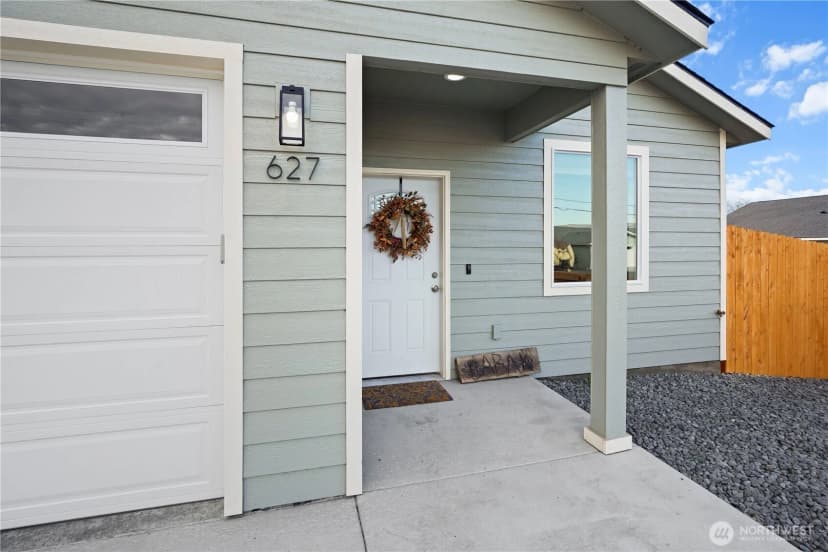 Property photo for 627 Ne 3rd Avenue, Soap Lake photo 25