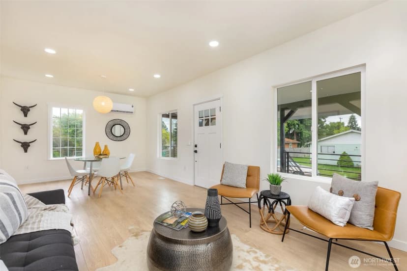 Property photo for 8416 Duncan Avenue S, Seattle photo 6